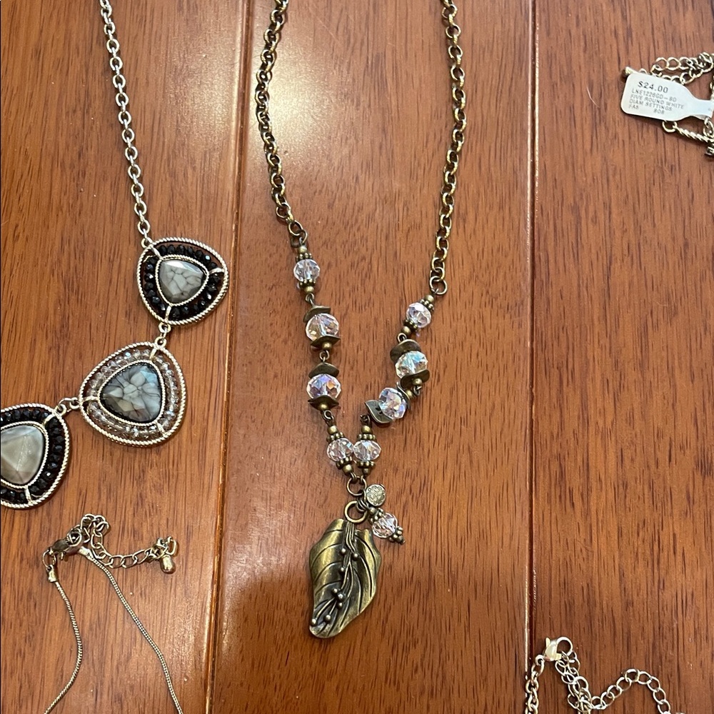 Mixed Necklace Bundle - Picture 10 of 11